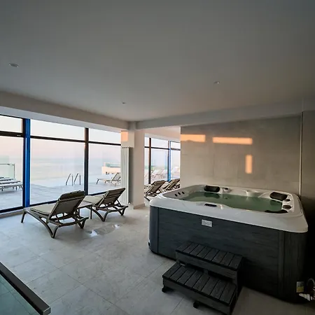 Blue Seven In Infinity Apartment *