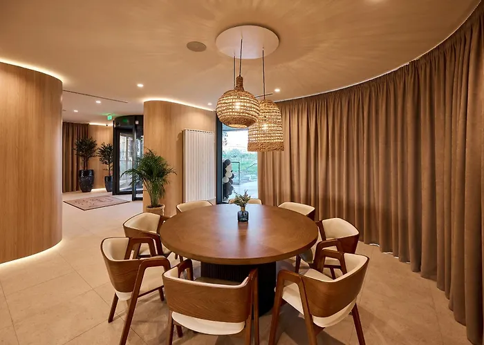 Blue Seven In Infinity 那沃达利