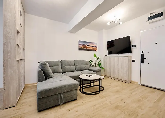 Blue Seven In Infinity Năvodari